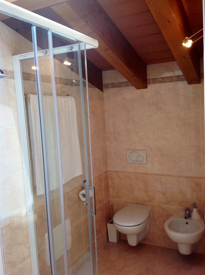 La Folaga Bed & Breakfast Gavirate Exterior foto