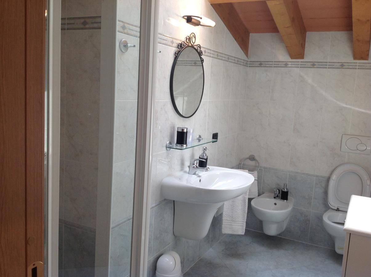 La Folaga Bed & Breakfast Gavirate Exterior foto