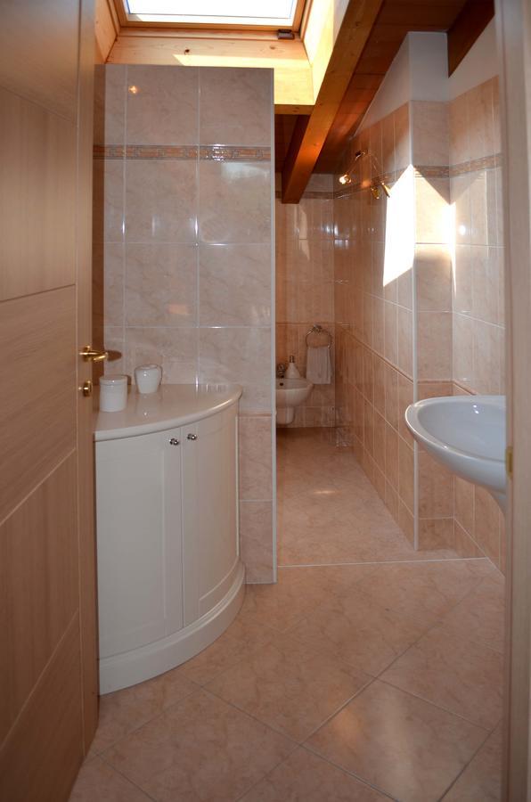 La Folaga Bed & Breakfast Gavirate Exterior foto