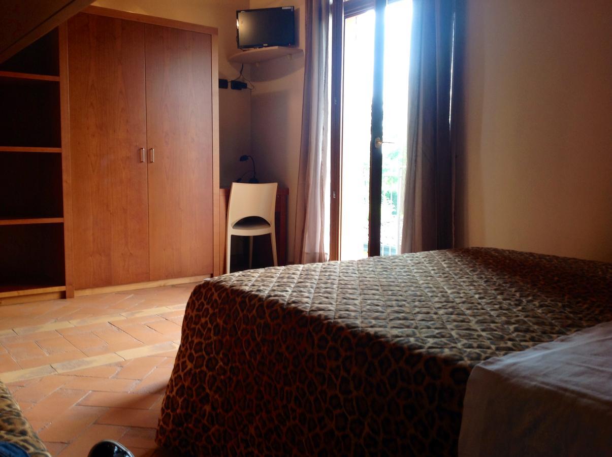 La Folaga Bed & Breakfast Gavirate Exterior foto